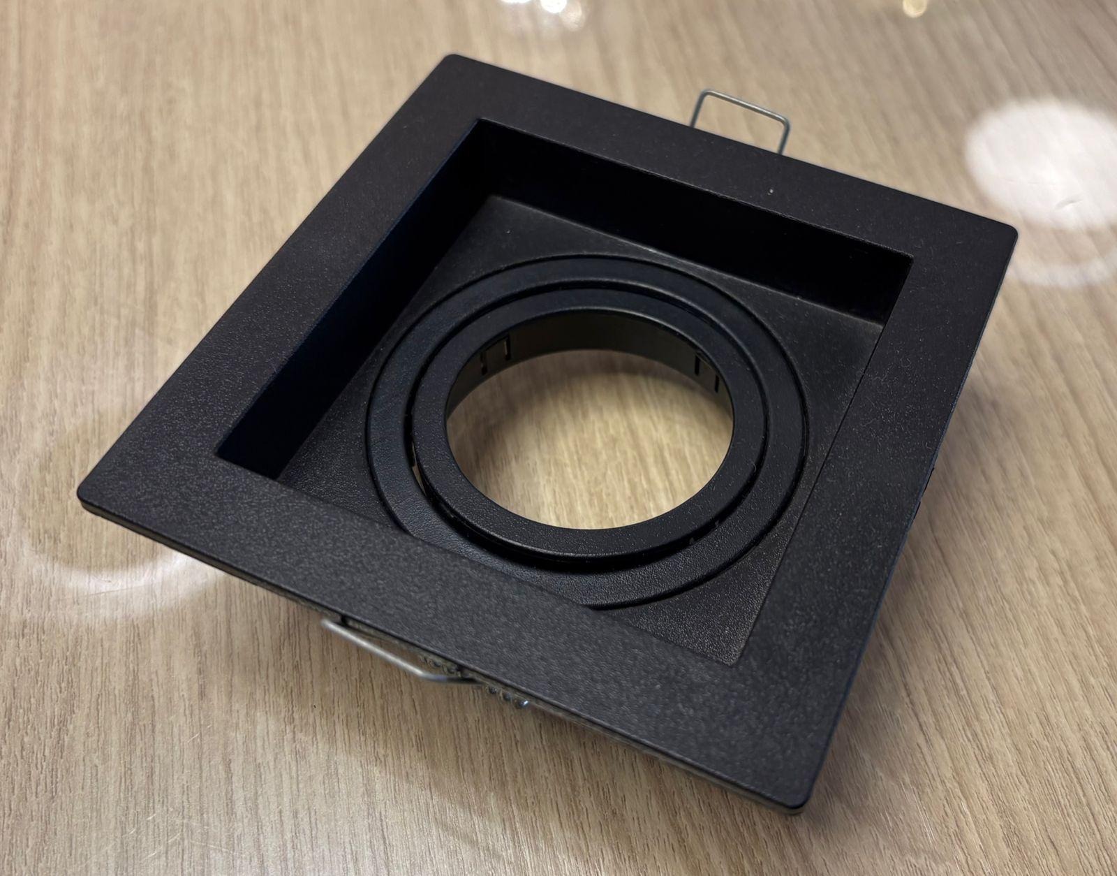 EMBUTIDO DICRÓICA MR16 QUADRADO RECUADO DIRECIONÁVEL TERMOPLÁSTICO PRETO EMBUTIDO DICRÓICA MR16 QUADRADO RECUADO DIRECIONÁVEL TERMOPLÁSTICO PRETO